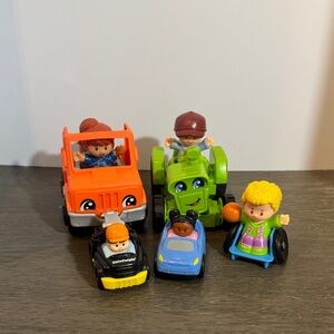 Fisher price little people lot of 7 3 people and 4 cars